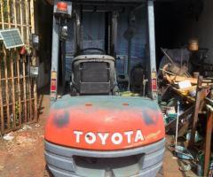 Toyota Forklift 6FD25 Diesel Automatic in Malaysia - 1