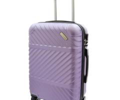 Featherweight Travel: Unpacking the Advantages of Lightweight Suitcases
