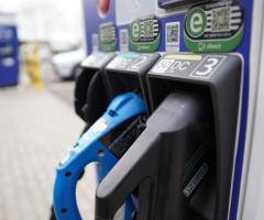 electric vehicle charger companies in Noida