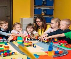 How Montessori Schools Excel for Young Learners
