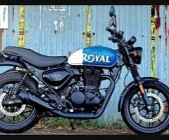 Ride in Style: Royal Enfield Bullet for Rent!