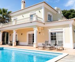 Golden Sands and Blue Horizons: Algarve Property Gems Await Your Ownership