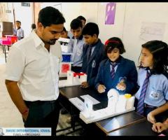 Shashi International School – Best School in Tundla