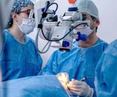 PRK LASIK Eye Surgery for Clear, Long-Lasting Vision
