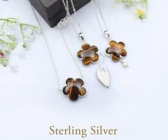 Stunning Sterling Silver Necklace - Perfect for the Modern Woman!