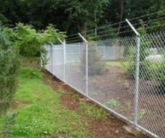 What Is Cyclone Wire Fence Design and How Does It Help Safety?