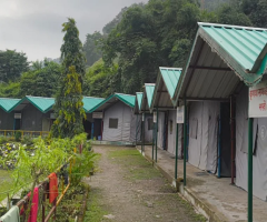 Riverside Camping in Rishikesh Under ₹1000 Per Day