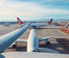 How do I reach Expedia Customer Service Air AAdvantage customer service?