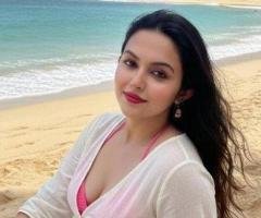 Independent Housewife 8750710008 Call Girls In Delhi Escort Service Kalkaji