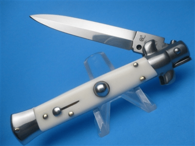 Stunning Switchblade Knives at Unbelievable prices