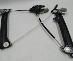 Front right window lifter assembly with electric motor and glass position clamps BMW i3 51337352876