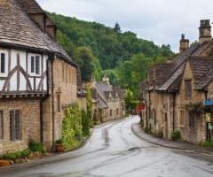 London Country Tours presents Private guided tours Cotswolds with door-to-door pickups