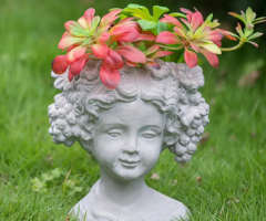 Garden Guardian - Cherub Planter