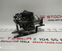 1 Brake pump assembly Tesla model S 6006359-00-A