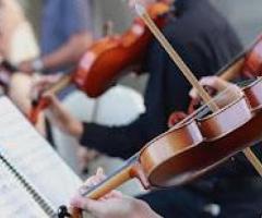 Enjoy a successful career as a violinist with Stradivari Strings