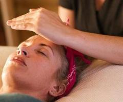 Do you want to learn what is holistic massage? Come to QSMH2 to join a course