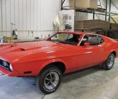 Gain all-inclusive and custom hot rod interior as stylish classic car upholstery services